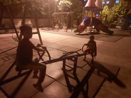 عکس پارک لاله محله شهرک بسیجیان