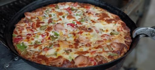 عکس پیتزا ساندویچی جگوارا