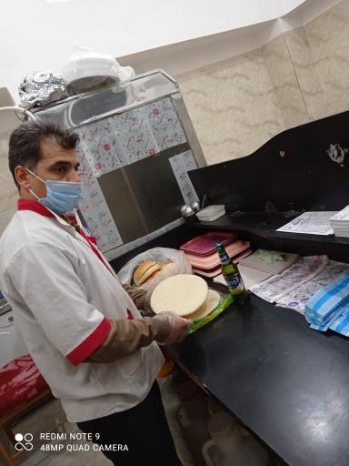 عکس پیتزا ساندویچی جگوار