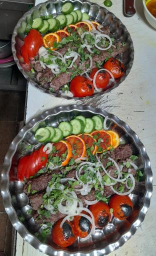 عکس غذا خوری جبرایئل 