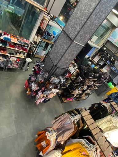 عکس پوشاک تیپیک شیراز