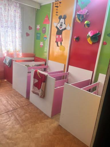 مهد کودک مهر و ماه