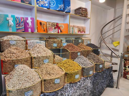 عکس پسته سرای دامغان