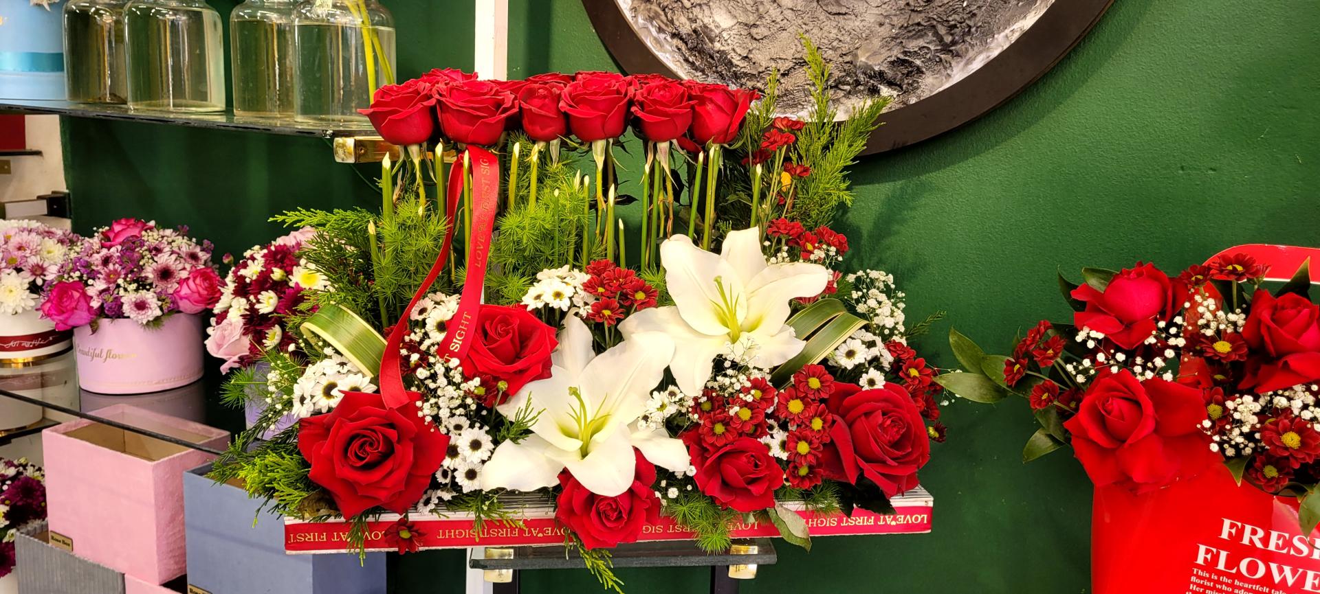 عکس گل فروشی پسرک گل فروش