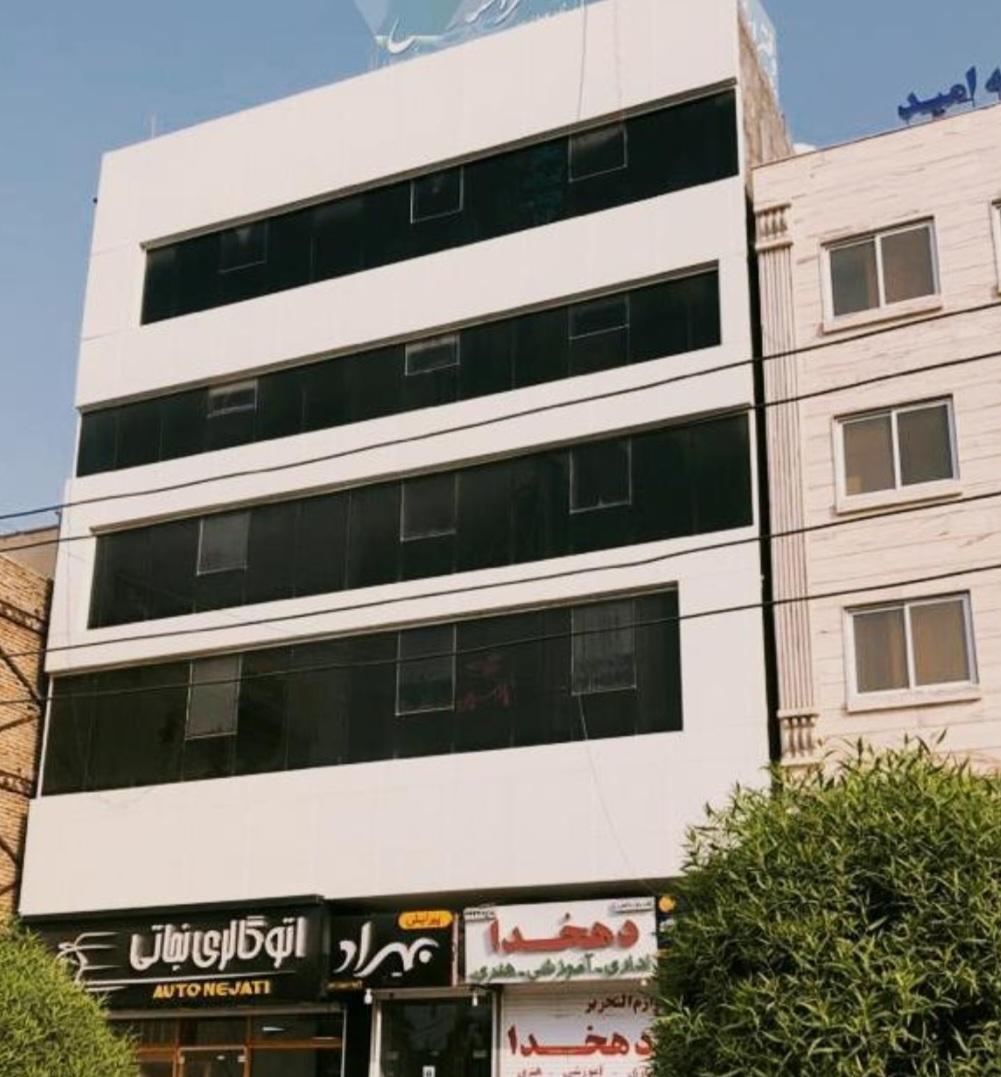 عکس دفتر وکالت وحید جعفری وکیل پایه یک دادگستری