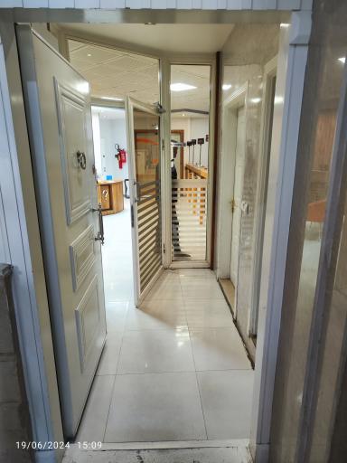 عکس آزمایشگاه کوروش