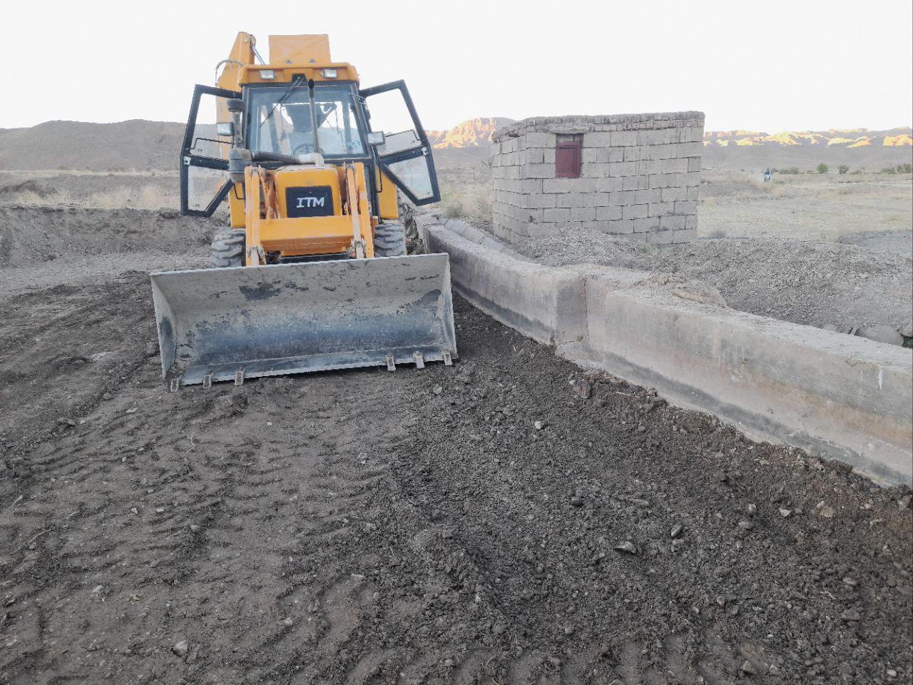 عکس خدمات بیل مکانیکی عابدینی 