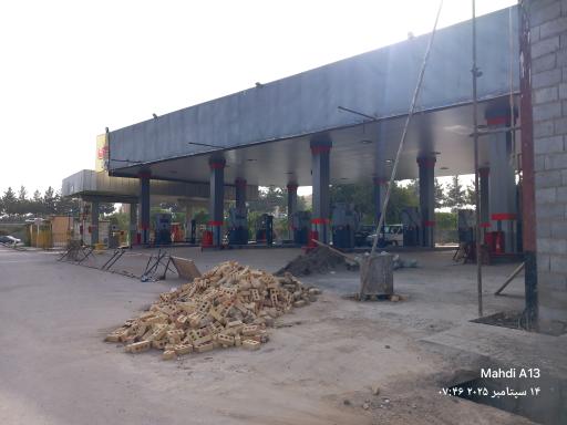 عکس پمپ بنزین علی‌نژاد