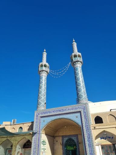 عکس حسینیه شاهزاده فاضل و بازار