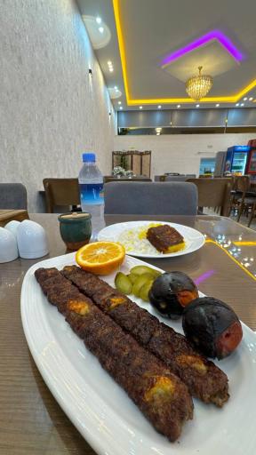 عکس کافه رستوران و تهیه غذای پاسارگاد