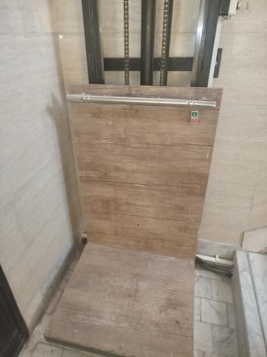 عکس فروشگاه قطعات اسانسور طهرانی