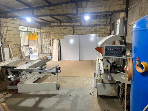 عکس خدمات برش و pvc دایان