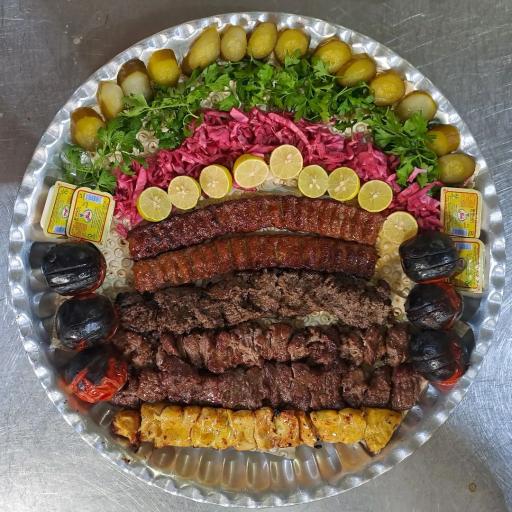 عکس کافه رستوران اکبرجوجه برادران کلبادی لاهیجان 