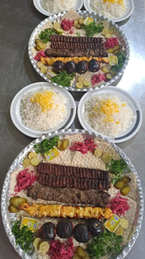 عکس کافه رستوران اکبرجوجه برادران کلبادی لاهیجان 