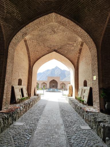 عکس کاروانسرای شاه عباسی نطنز