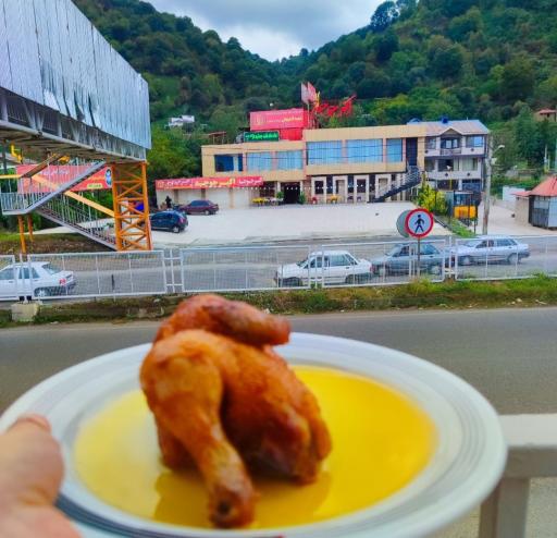 عکس کافه رستوران اکبرجوجه برادران کلبادی لاهیجان 