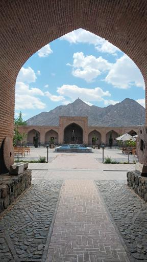 عکس کاروانسرای شاه عباسی نطنز