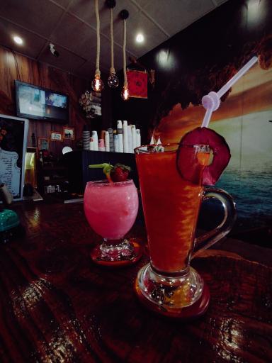 کافه صبحانه کیا