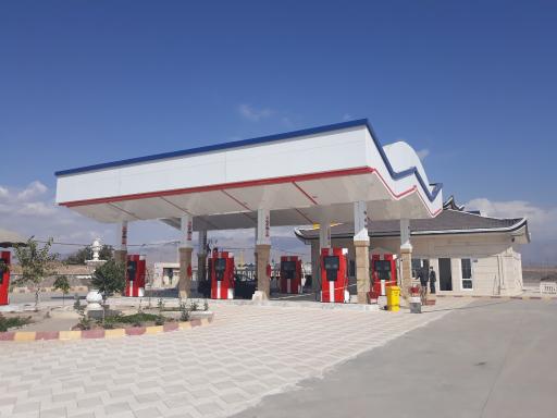 عکس پمپ بنزین سامغانی