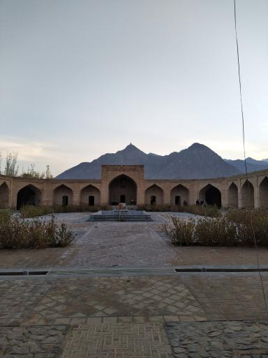 عکس کاروانسرای شاه عباسی نطنز