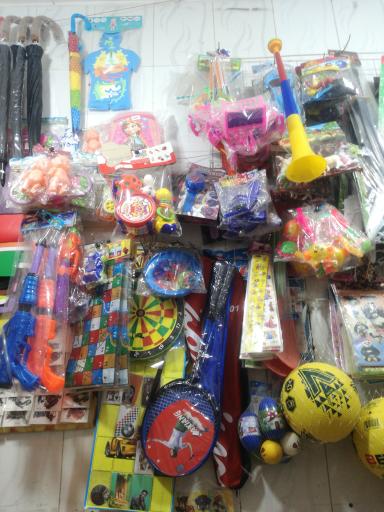 عکس خرازی و لوازم التحریر عرفان 