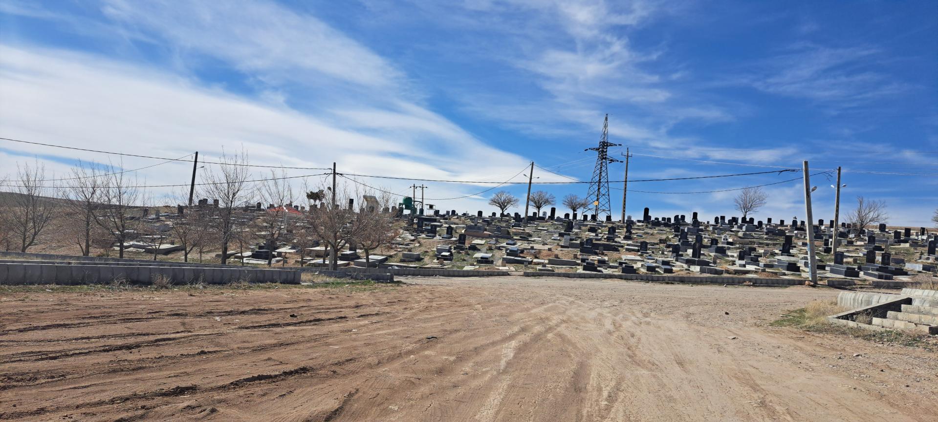 عکس آرامستان هشترود