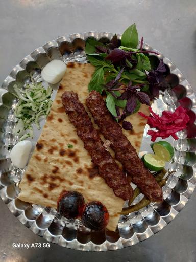 عکس کبابی آقای کباب 