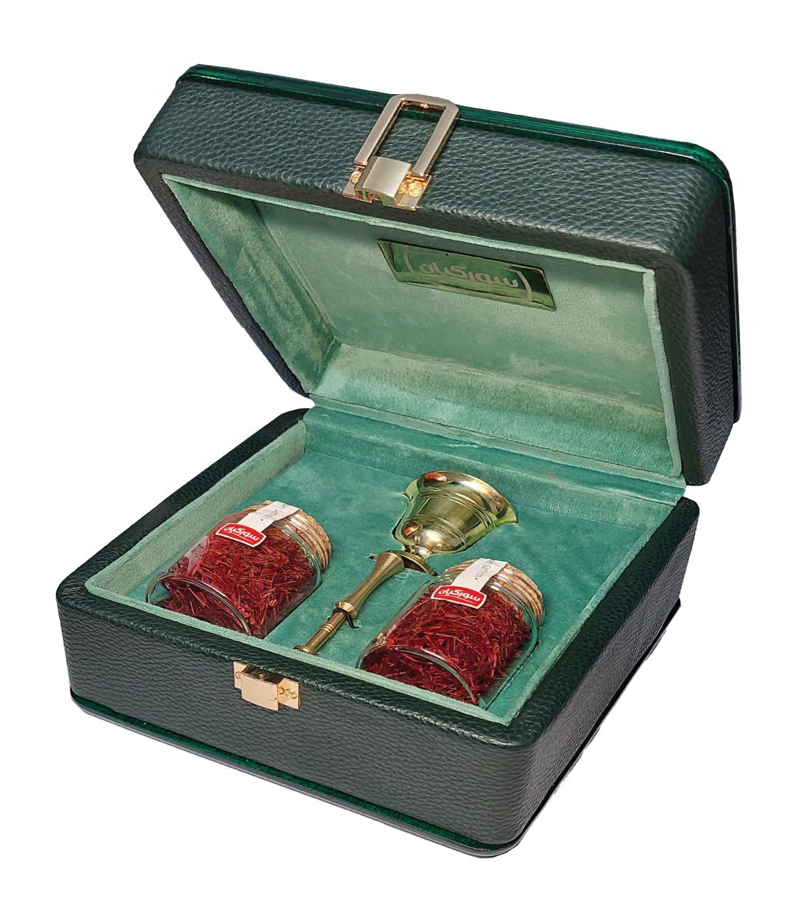 عکس زعفران سورکیان