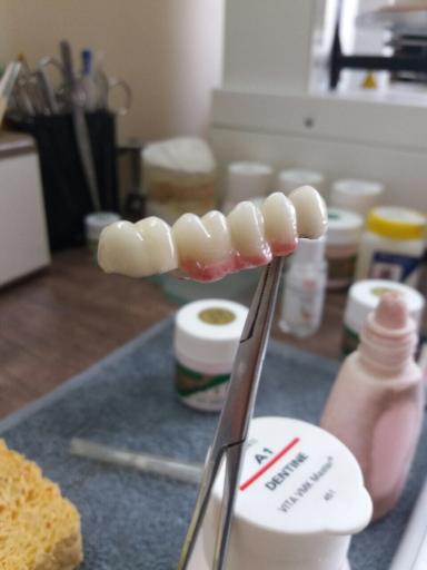 عکس لابراتوار تخصصی دندانسازی بهرامیBAHRAMI DENTAL LAB