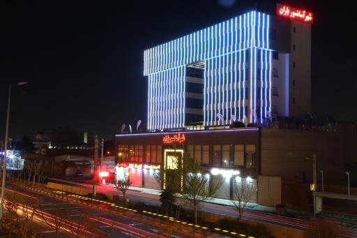 عکس دفتر شهر آسانسور یاران