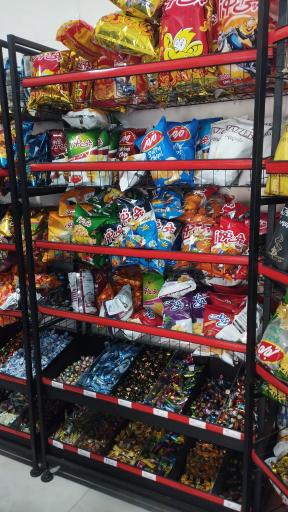 عکس سوپرمارکت نوشان