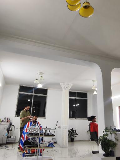 عکس آرایشگاه مردانه حسین باربر 