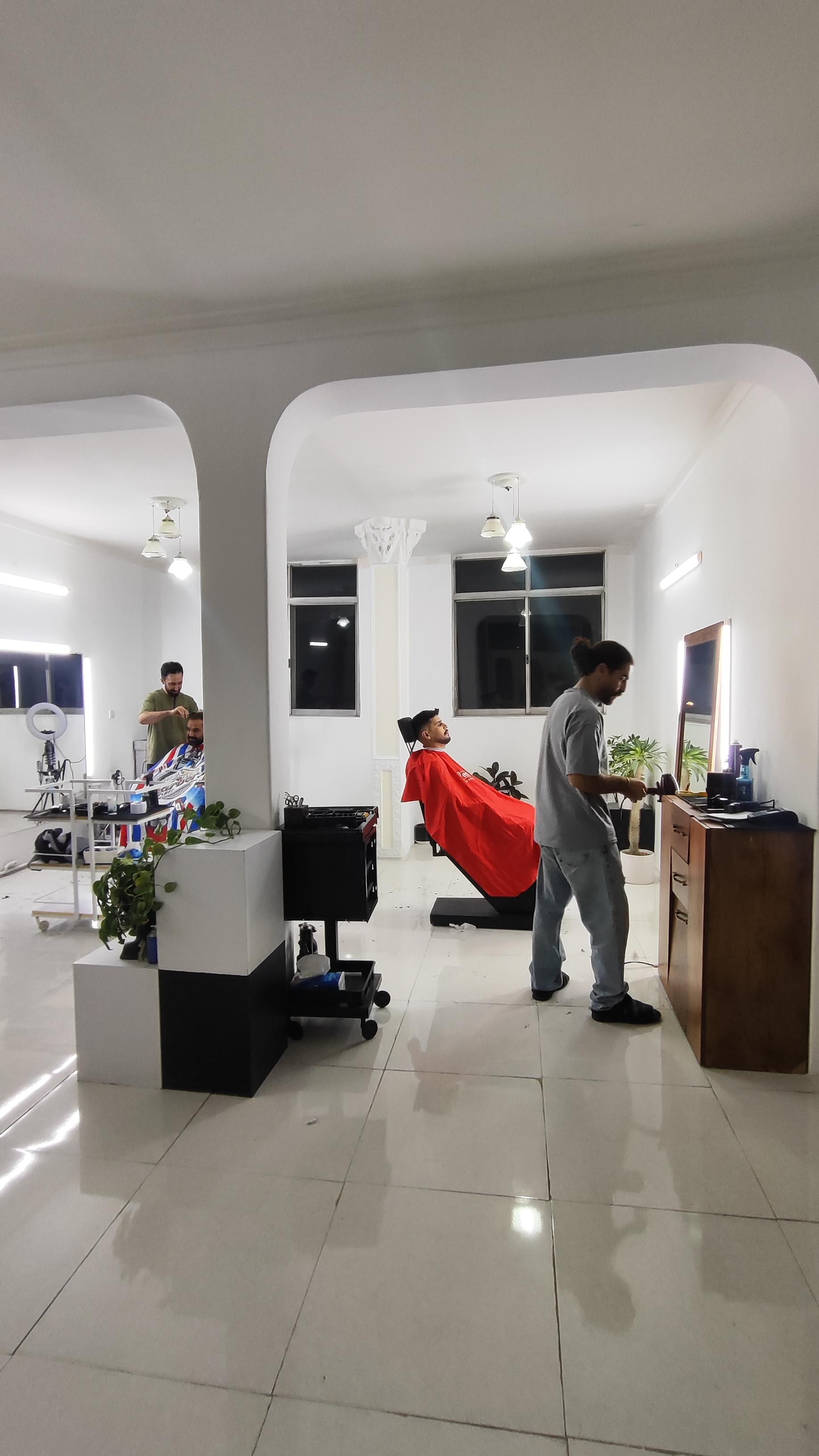 عکس آرایشگاه مردانه حسین باربر 