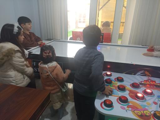 عکس خانه بازی بچه رئیس 