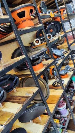 عکس فروشگاه صوتی خودرو رادیو امپراطور