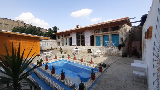 عکس فرداد کاخ زیبا