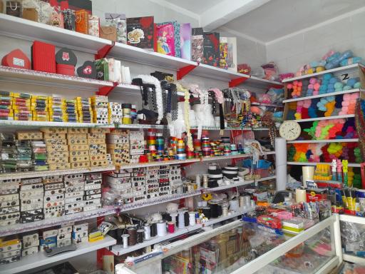 خرازی و گالری گل مریم