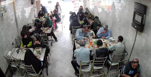 عکس کبابی عدالت مدیریت سابق حقیقت