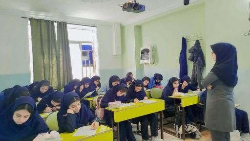 عکس دبیرستان شهیدان سماعی یکتا