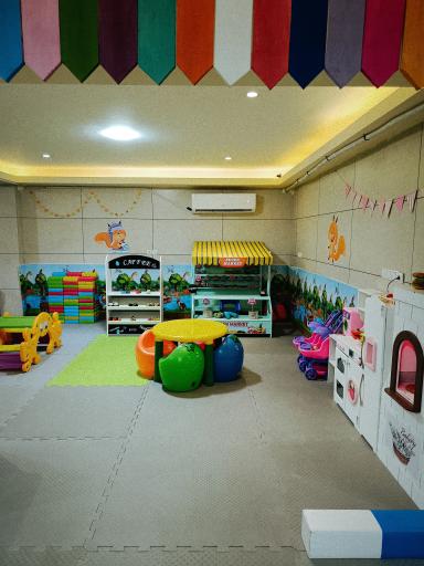 عکس پارک بازی سنجابک