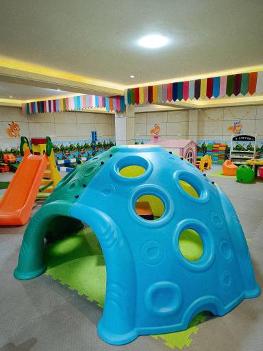 عکس پارک بازی سنجابک