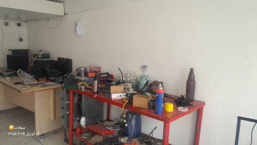 عکس تعمیرگاه چینی کار