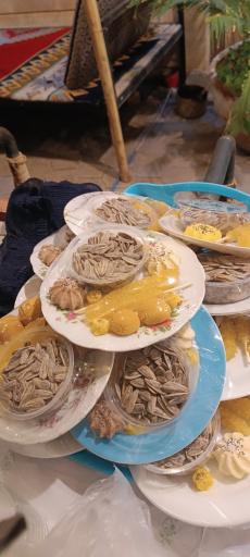 عکس سفره خانه سنتی منقل چی