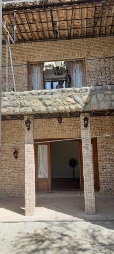 عکس عمارت سنگی خان مراد