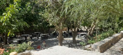 عکس عمارت سنگی خان مراد