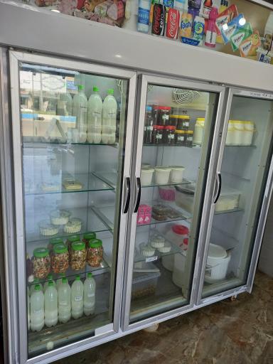 عکس لبنیات محلی مازرون