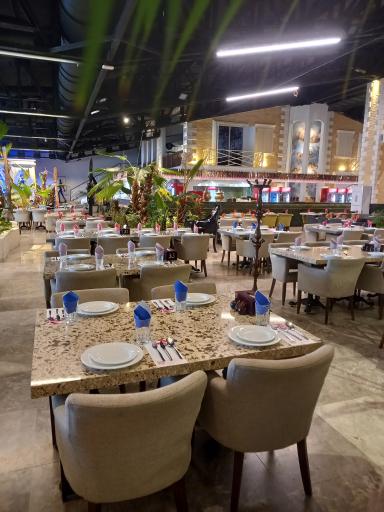 عکس رستوران مرسی پدیده