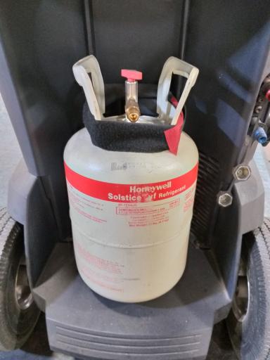 عکس تعمیرگاه تخصصی رنو (الو آپشن)