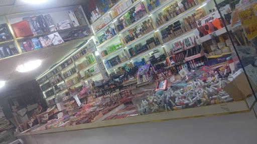 عکس گالری رژ قرمز