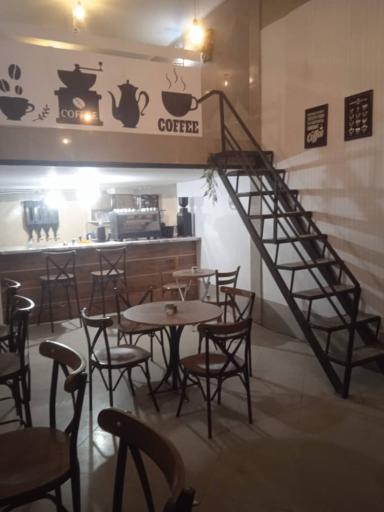 عکس کافه وانیا